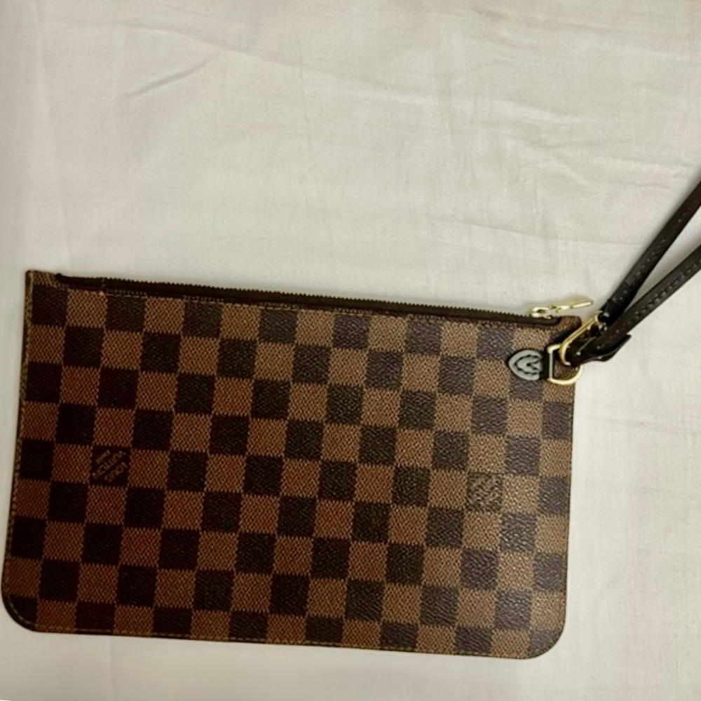 SOLD/ Louis Vuitton Authentic DEN Pochette wristlet